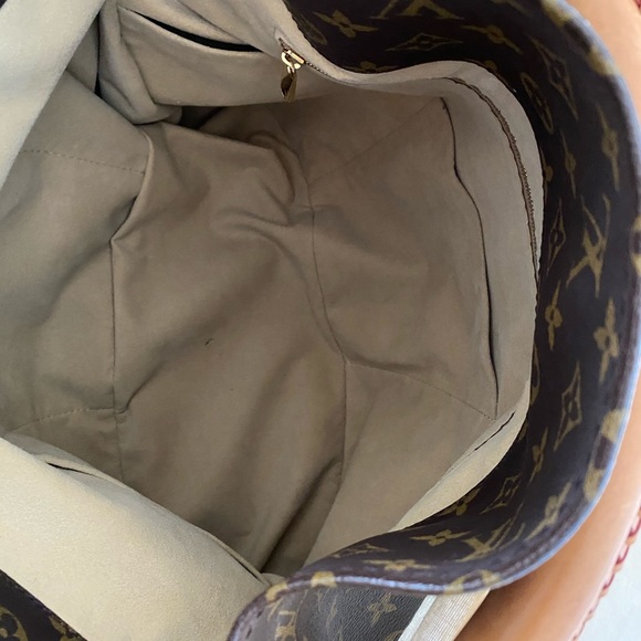 SOLD Louis Vuitton Artsy GM Brown Canvas Hobo - Picture 3 of 8